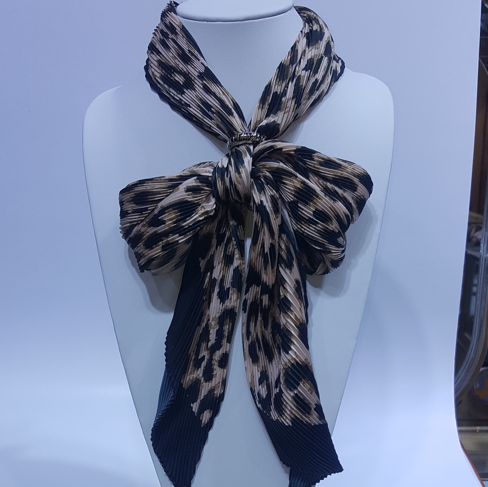 Scarf - Picture 3 of 3